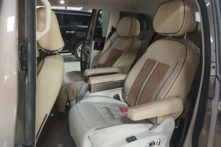 Used Volkswagen Viloran 2020 380TSI Prestige Edition Left Rear Seat