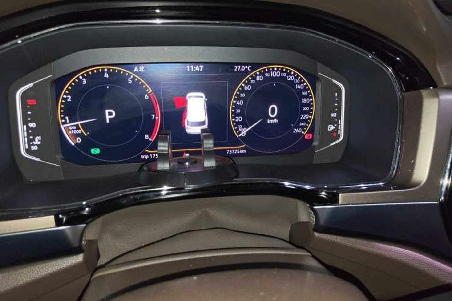 Used Volkswagen Viloran 2020 330TSI Luxury Edition Odometer Close Up