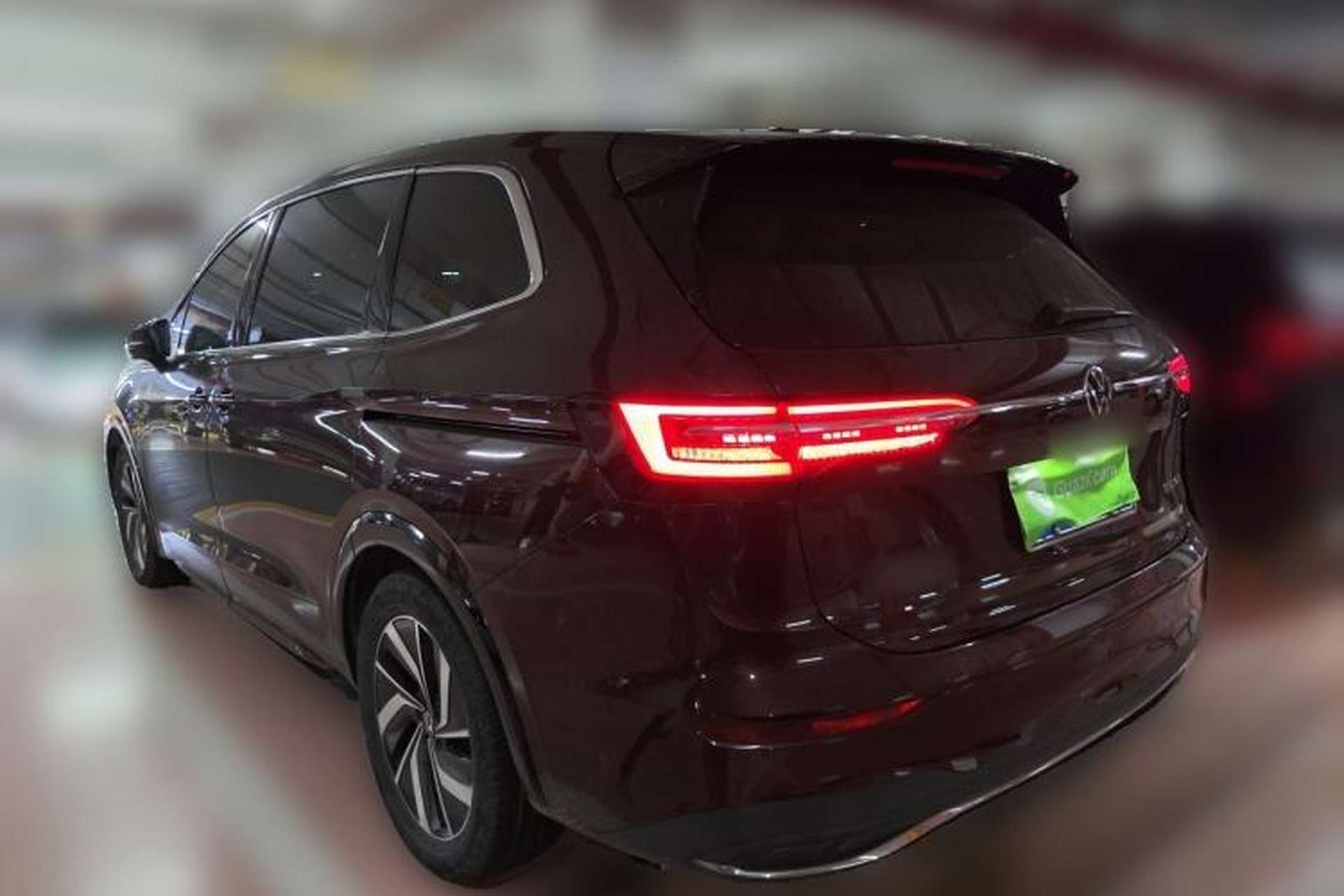 Used Volkswagen Viloran 2020 330TSI Luxury Edition Rear Left 45 Deg