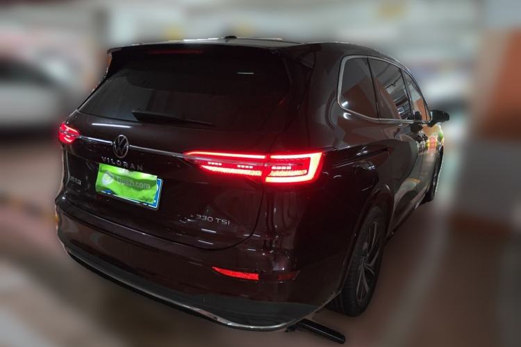 Used Volkswagen Viloran 2020 330TSI Luxury Edition Rear Right 45 Deg