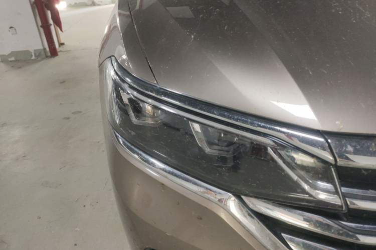 Used Volkswagen Viloran 2020 380TSI Prestige Edition Right Front Headlight