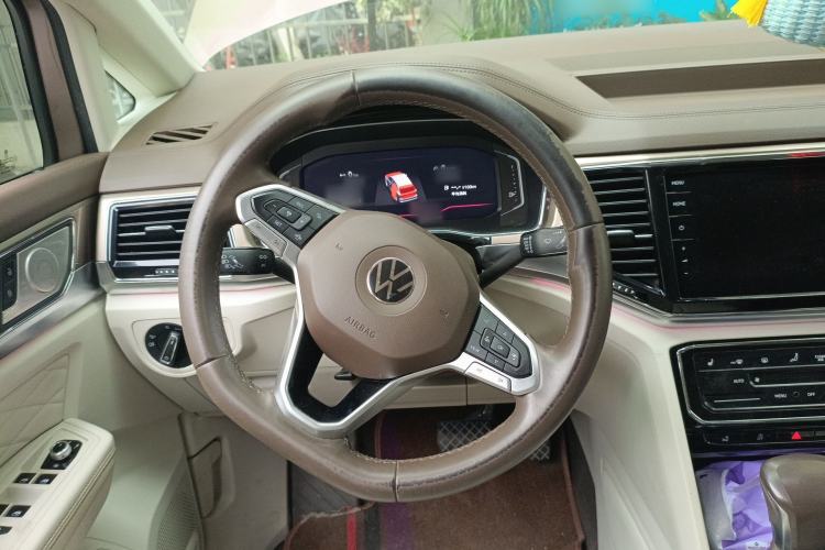 Used Volkswagen Viloran 2020 380TSI Prestige Edition Steering Wheel