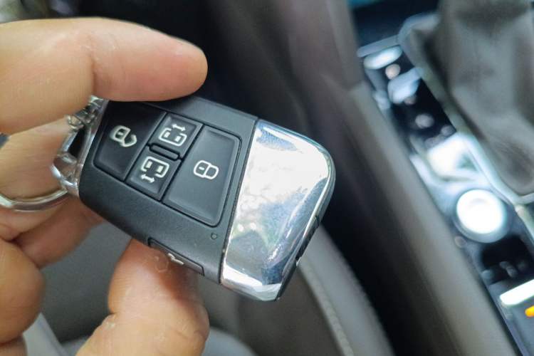 Used Volkswagen Viloran 2020 330TSI Luxury Edition Vehicle Key
