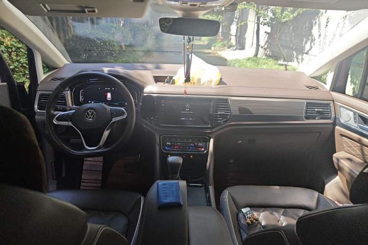 Used Volkswagen Viloran 2020 380TSI Flagship Edition Center Console