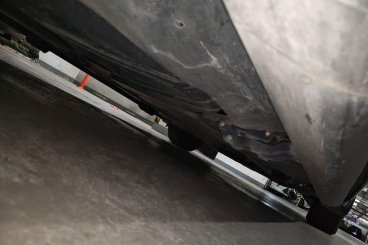 Used Volkswagen Viloran 2020 330TSI Luxury Edition Chassis Rear Right