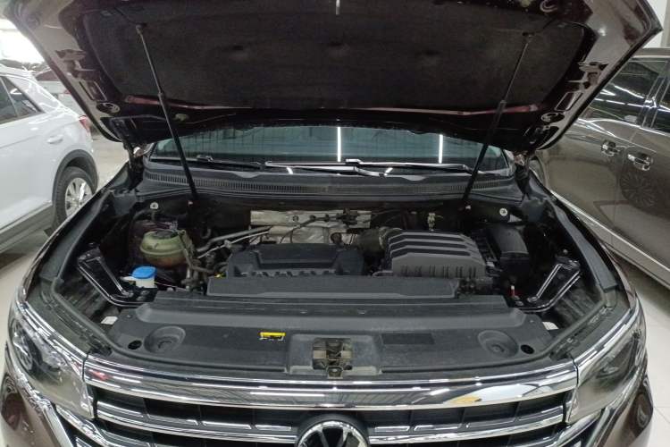 Used Volkswagen Viloran 2020 380TSI Flagship Edition Engine Bay