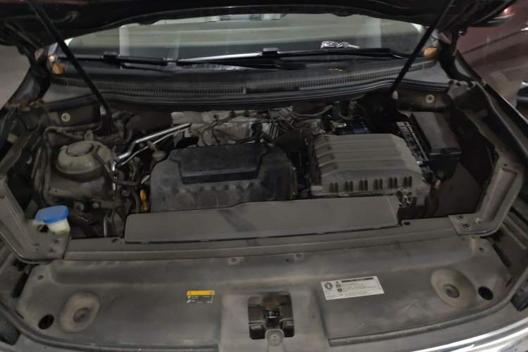 Used Volkswagen Viloran 2020 330TSI Luxury Edition Engine Bay