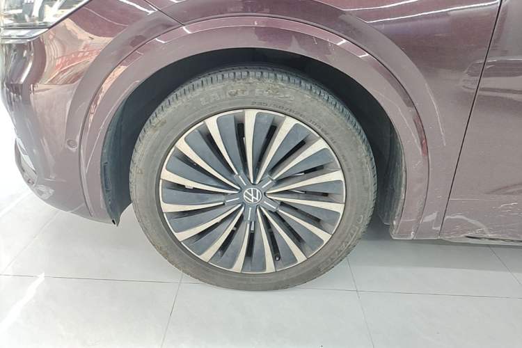 Used Volkswagen Viloran 2020 380TSI Prestige Edition Left Front Wheel Hub