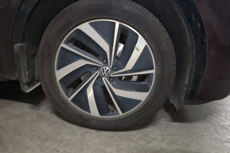 Used Volkswagen Viloran 2020 330TSI Luxury Edition Right Front Wheel Hub