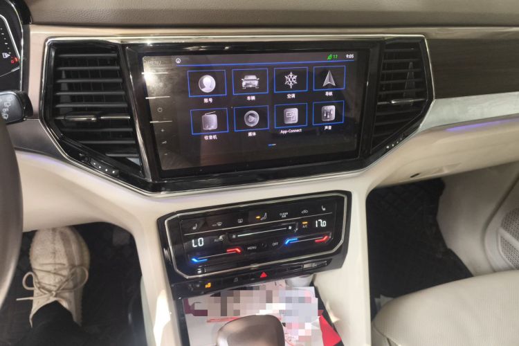 Used Volkswagen Viloran 2020 380TSI Flagship Edition Audio And AC Panel