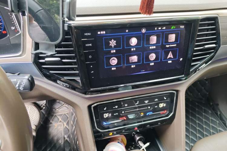 Used Volkswagen Viloran 2020 380TSI Flagship Edition Audio And AC Panel