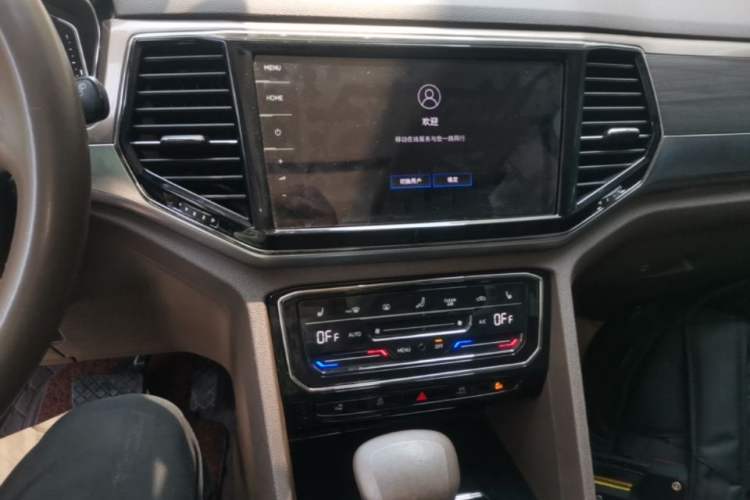Used Volkswagen Viloran 2020 380TSI Flagship Edition Audio And AC Panel