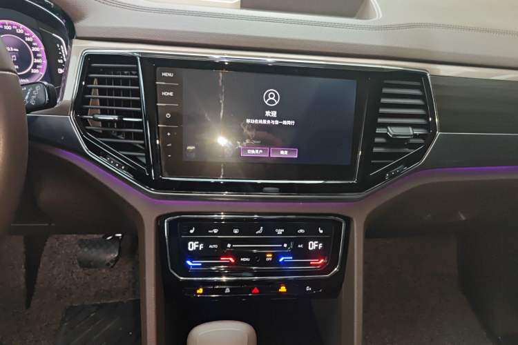 Used Volkswagen Viloran 2020 380TSI Flagship Edition Audio And AC Panel