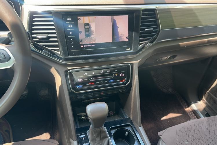 Used Volkswagen Viloran 2020 330TSI Business Edition Audio And AC Panel