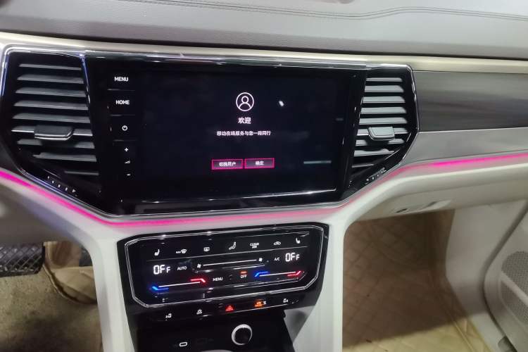 Used Volkswagen Viloran 2020 380TSI Flagship Edition Audio And AC Panel