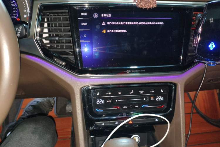 Used Volkswagen Viloran 2020 330TSI Luxury Edition Audio And AC Panel