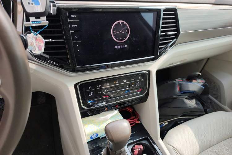 Used Volkswagen Viloran 2020 380TSI Flagship Edition Audio And AC Panel