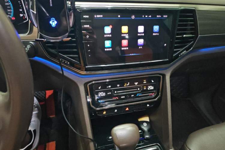 Used Volkswagen Viloran 2020 330TSI Luxury Edition Audio And AC Panel
