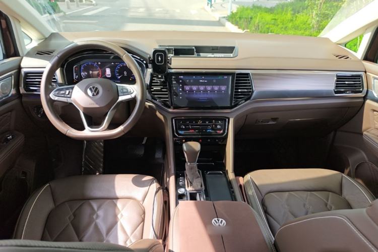 Used Volkswagen Viloran 2020 380TSI Flagship Edition Center Console