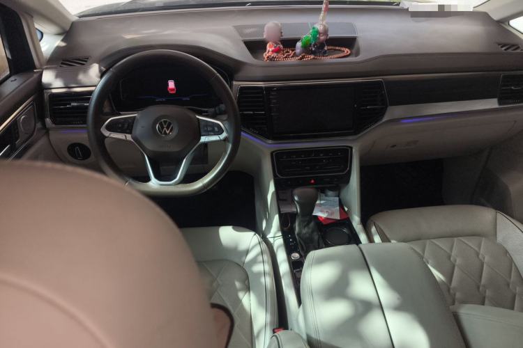 Used Volkswagen Viloran 2020 380TSI Flagship Edition Center Console