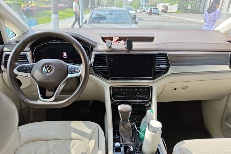 Used Volkswagen Viloran 2020 380TSI Flagship Edition Center Console