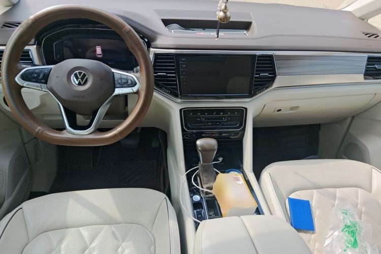 Used Volkswagen Viloran 2020 380TSI Flagship Edition Center Console