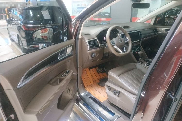 Used Volkswagen Viloran 2020 330TSI Luxury Edition Driver Seat