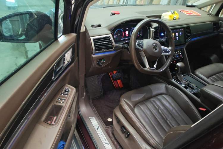 Used Volkswagen Viloran 2020 330TSI Luxury Edition Driver Seat