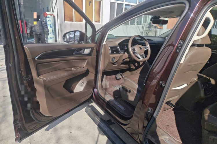 Used Volkswagen Viloran 2020 330TSI Luxury Edition Driver Seat