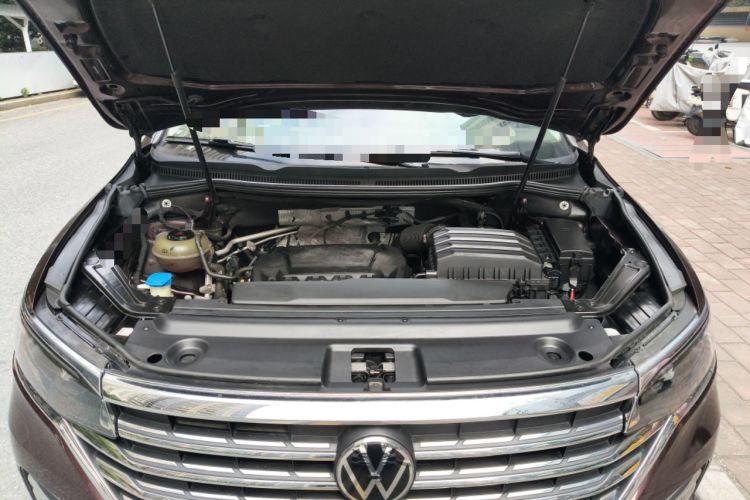 Used Volkswagen Viloran 2020 380TSI Prestige Edition Engine Bay