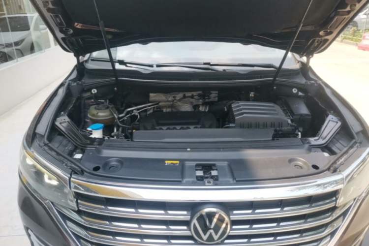 Used Volkswagen Viloran 2020 380TSI Flagship Edition Engine Bay