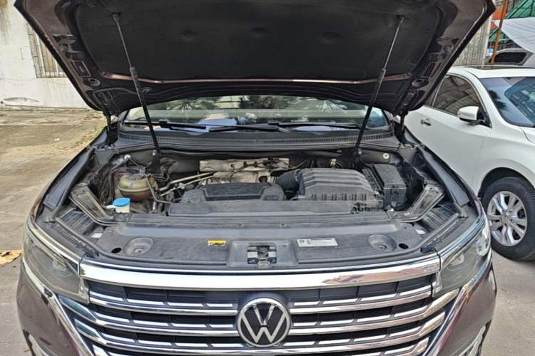Used Volkswagen Viloran 2020 380TSI Prestige Edition Engine Bay