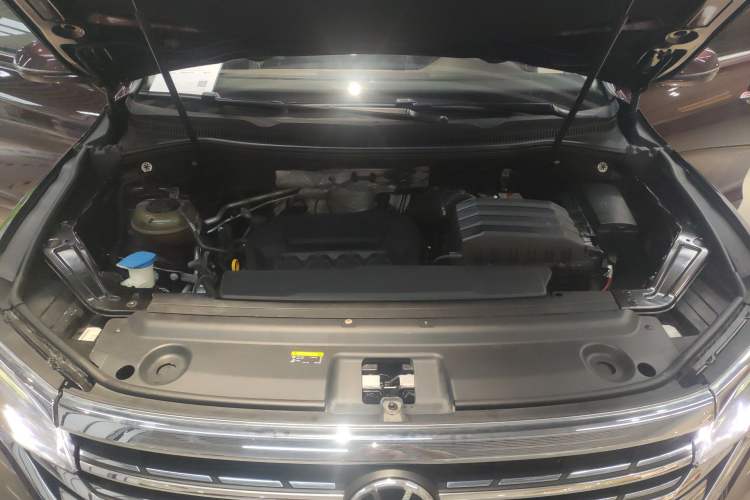 Used Volkswagen Viloran 2020 380TSI Flagship Edition Engine Bay