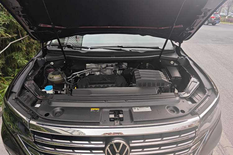 Used Volkswagen Viloran 2020 380TSI Flagship Edition Engine Bay