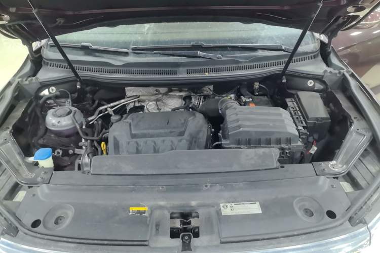 Used Volkswagen Viloran 2020 380TSI Flagship Edition Engine Bay