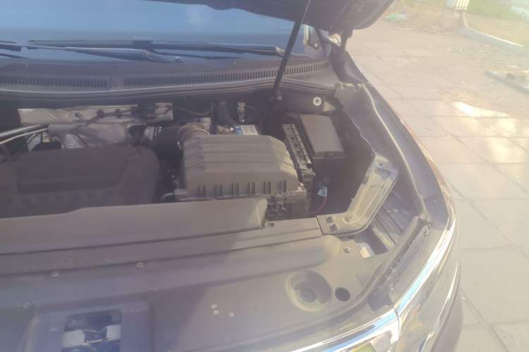 Used Volkswagen Viloran 2020 380TSI Prestige Edition Engine Bay Left