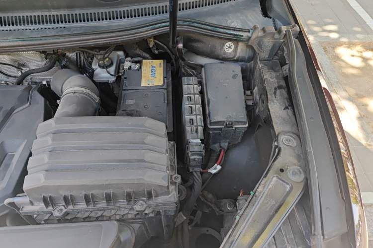 Used Volkswagen Viloran 2020 380TSI Flagship Edition Engine Bay Left