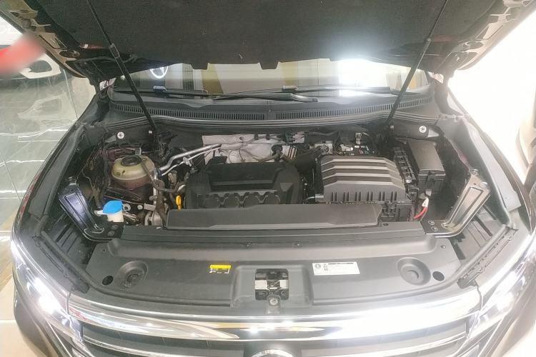 Used Volkswagen Viloran 2020 330TSI Luxury Edition Engine Bay