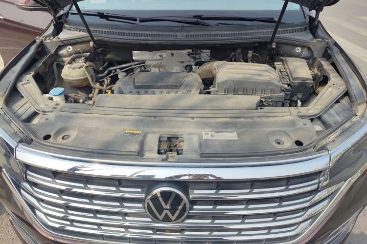 Used Volkswagen Viloran 2020 380TSI Prestige Edition Engine Bay