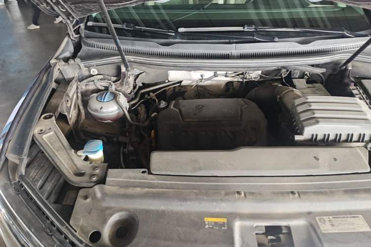 Used Volkswagen Viloran 2020 380TSI Flagship Edition Engine Bay Right