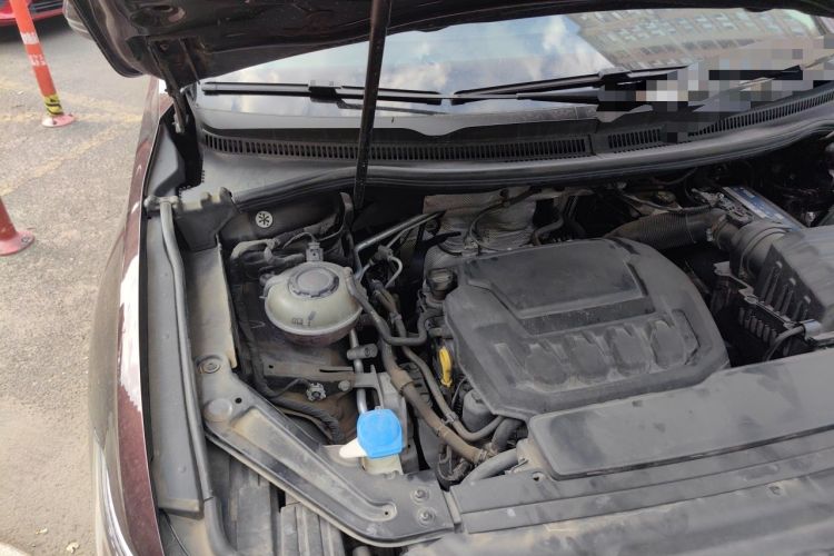 Used Volkswagen Viloran 2020 330TSI Business Edition Engine Bay Right