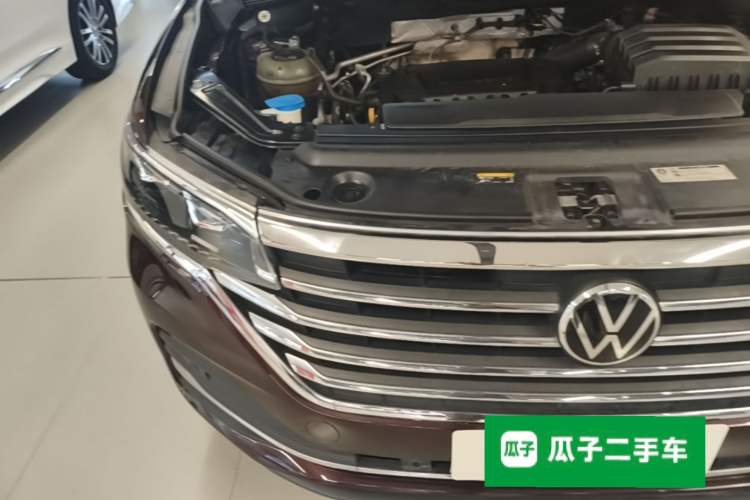 Used Volkswagen Viloran 2020 330TSI Business Edition Engine Bay Right