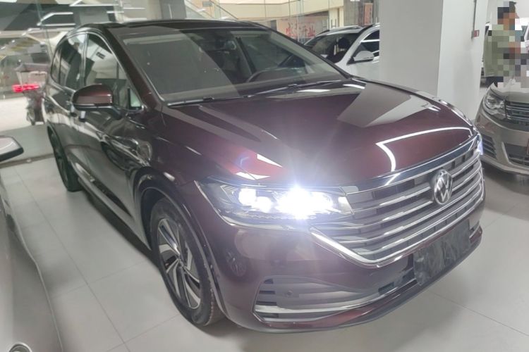 Used Volkswagen Viloran 2020 330TSI Luxury Edition Exterior 1