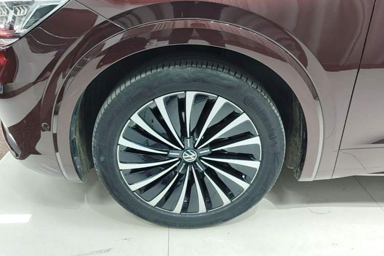 Used Volkswagen Viloran 2020 380TSI Prestige Edition Exterior 3