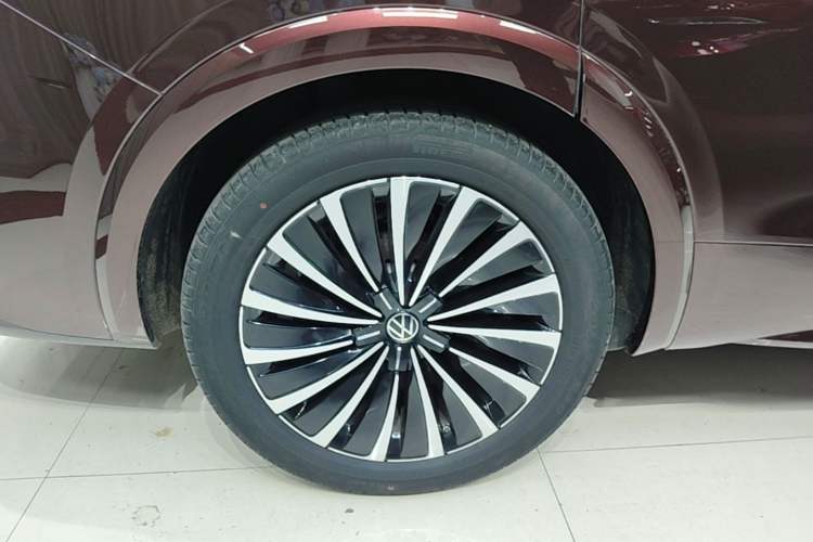 Used Volkswagen Viloran 2020 380TSI Prestige Edition Exterior 4