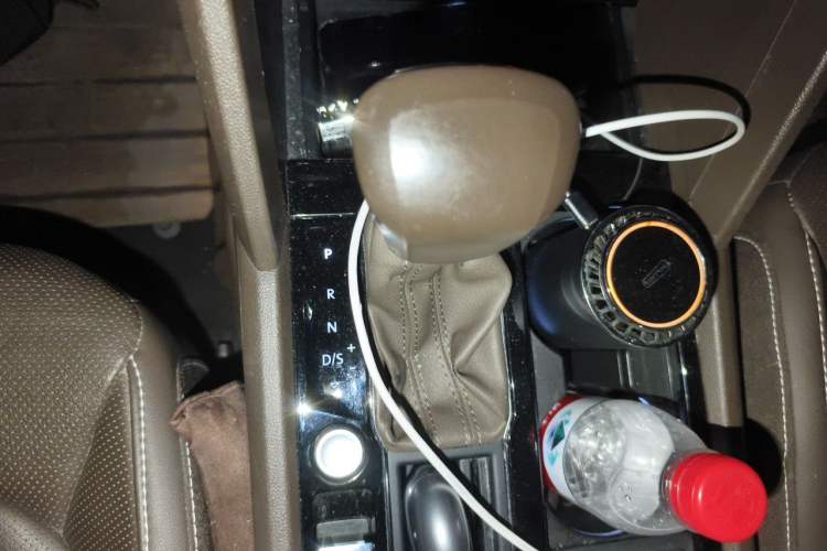 Used Volkswagen Viloran 2020 330TSI Luxury Edition Gear Lever