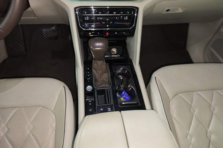 Used Volkswagen Viloran 2020 380TSI Flagship Edition Gear Lever