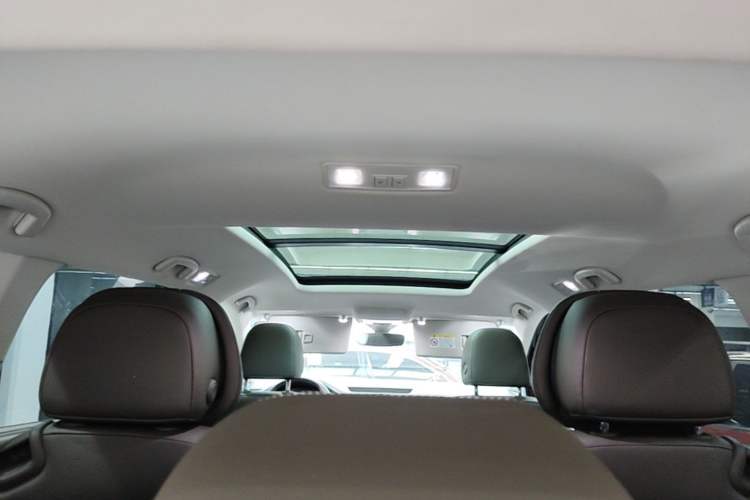 Used Volkswagen Viloran 2020 380TSI Prestige Edition Headliner