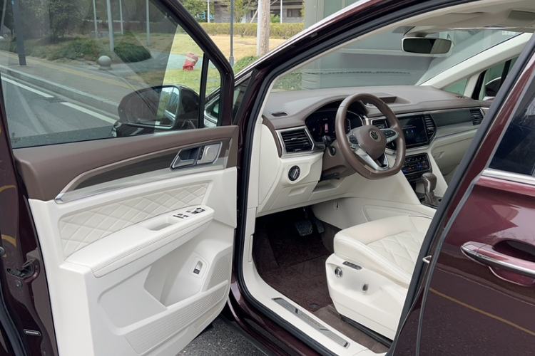 Used Volkswagen Viloran 2020 380TSI Prestige Edition Interior 1