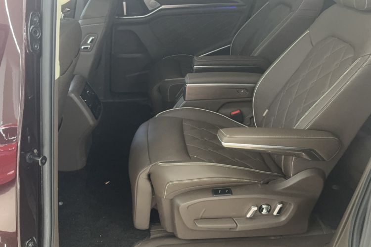 Used Volkswagen Viloran 2020 380TSI Prestige Edition Interior 2